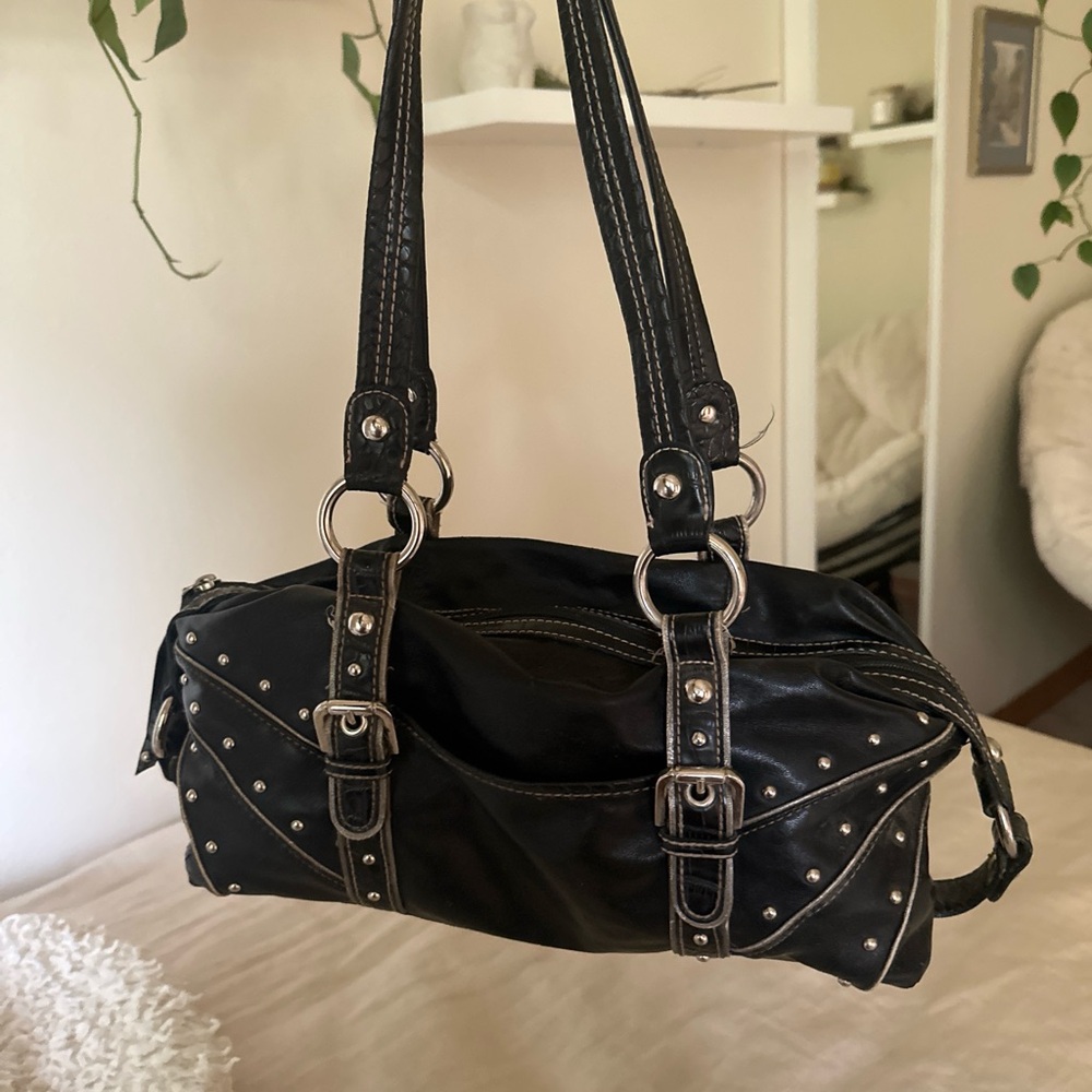 Y2K Vintage Distressed Black Leather Purse